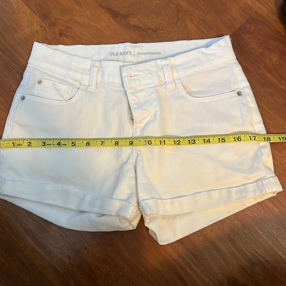 Old Navy Boyfriend Shorts - Picture 12 of 12
